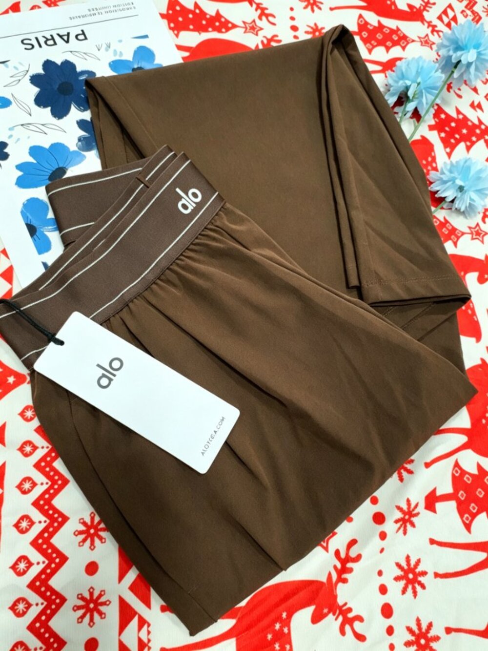 🍩Espresso ALO Yoga Suit Up Trouser NWT Regular 30" Inseam🍫 - Picture 4 of 8
